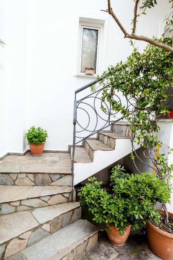 Casa Bianca Μεζονέτα Με Θέα Στη Θάλασσα Apartment Neos Marmaras Ngoại thất bức ảnh